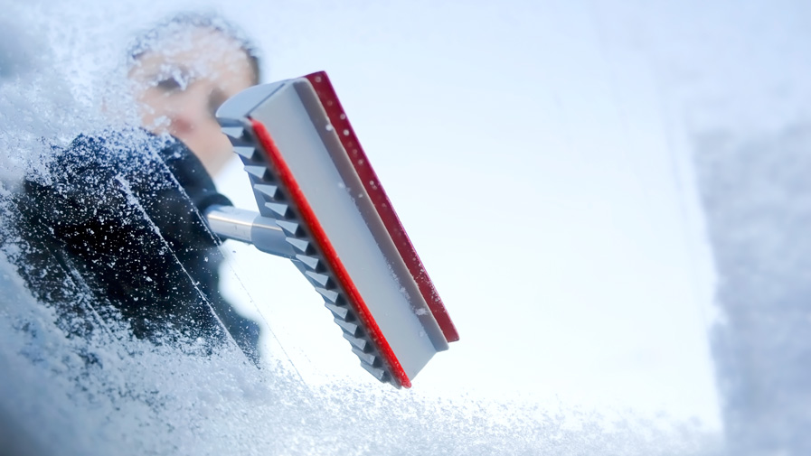 Comment équiper sa voiture pour rouler sur la neige ?